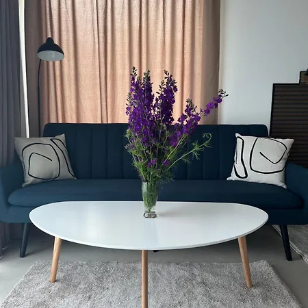 Golf Coast Boutique With Sea View דירה