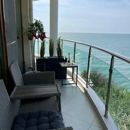 Golf Coast Boutique With Sea View توبولا